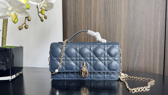 Lady Dior “21*11*5cm”-055=