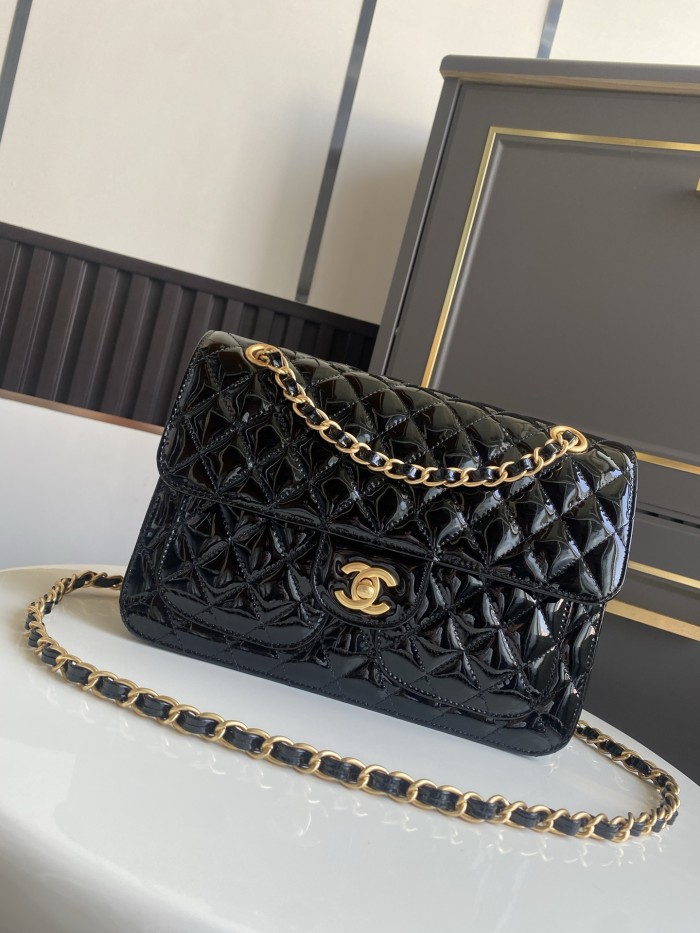 25K Classic Flap Large “24.5x17.5x7.5cm” -057 =AS5695
