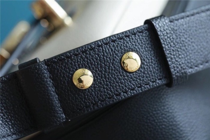 Lockme Tender Crossbody Bag “19*13*8” 027