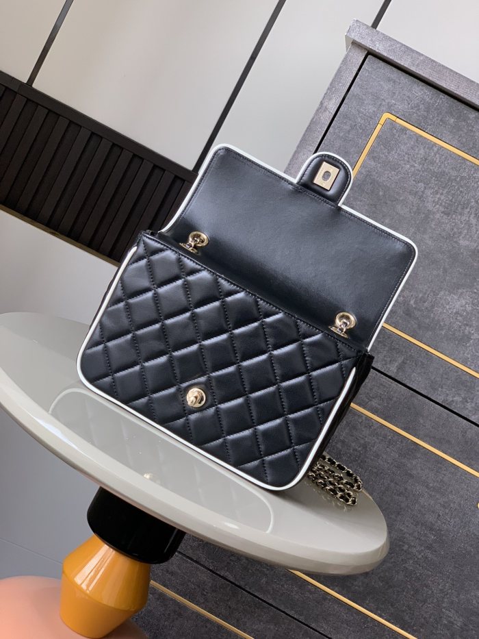 25P Classic Flap Large “23.5x16.5x6.5cm” -087 =