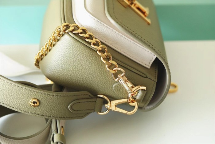 Lockme Tender Crossbody Bag “19*13*8” 027