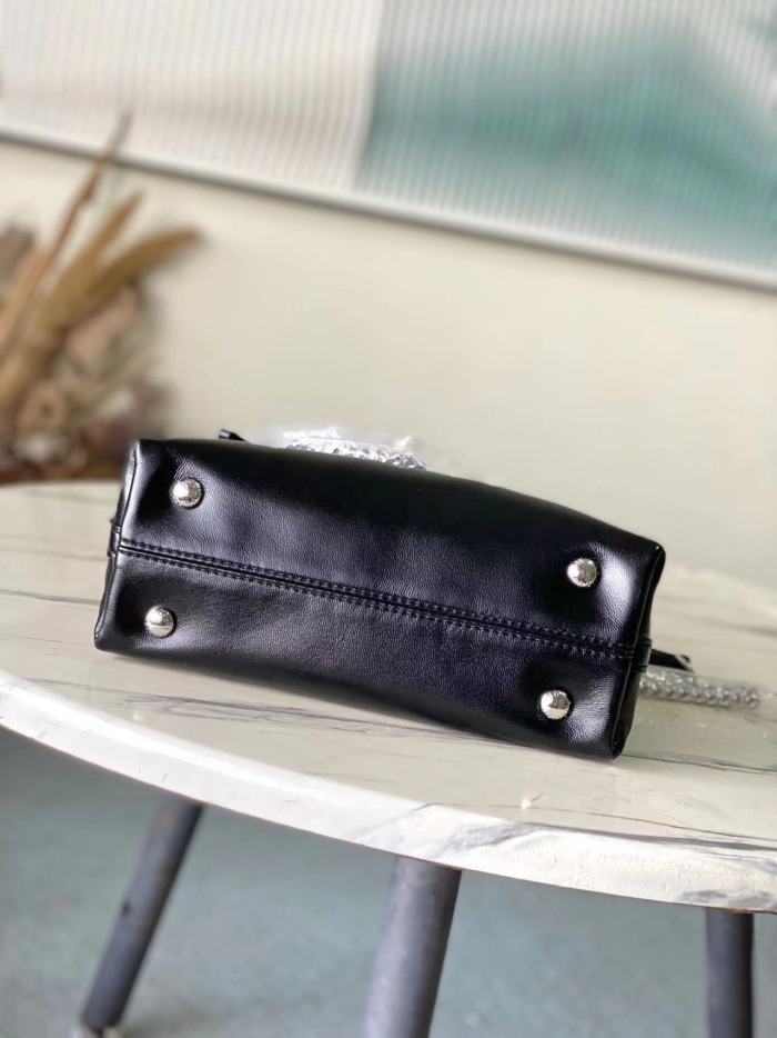 BB carryall Crossbody Bag  “26*17*10CM” 027