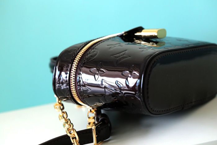 Vanity Chain Pouch “19*11.5*6.5CM” 007