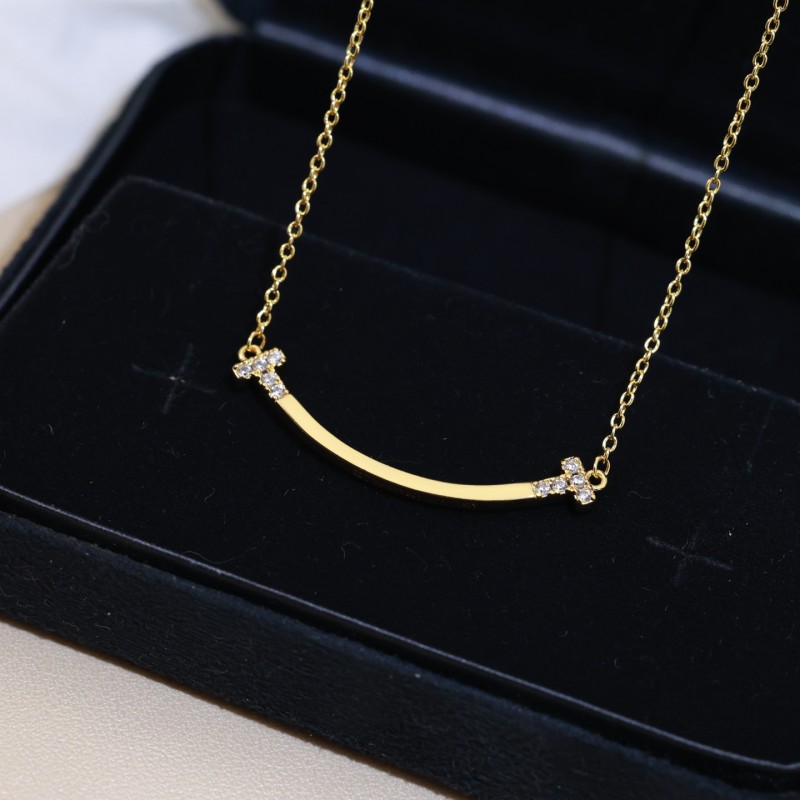 Necklace 05=
