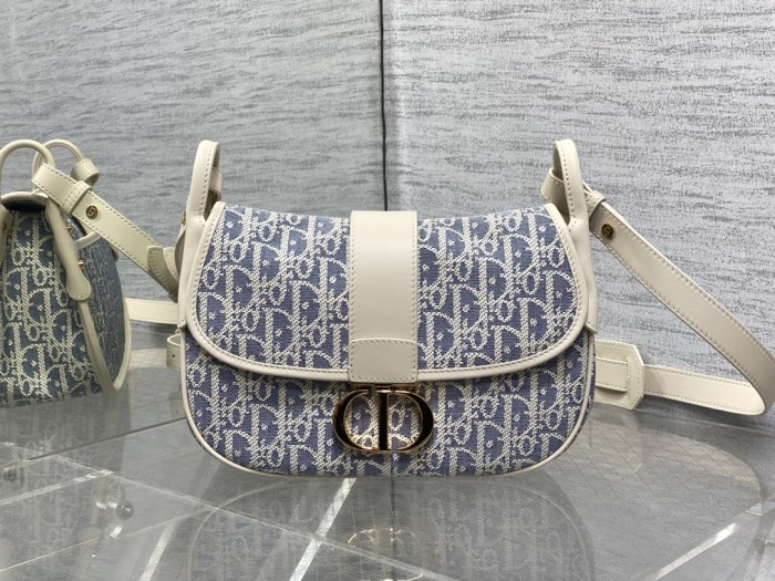 𝐌𝐨𝐧𝐭𝐚𝐢𝐠𝐧𝐞 “25cm”-045=