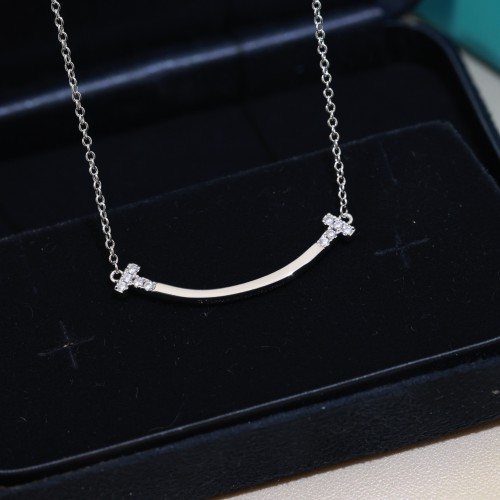 Necklace 05=