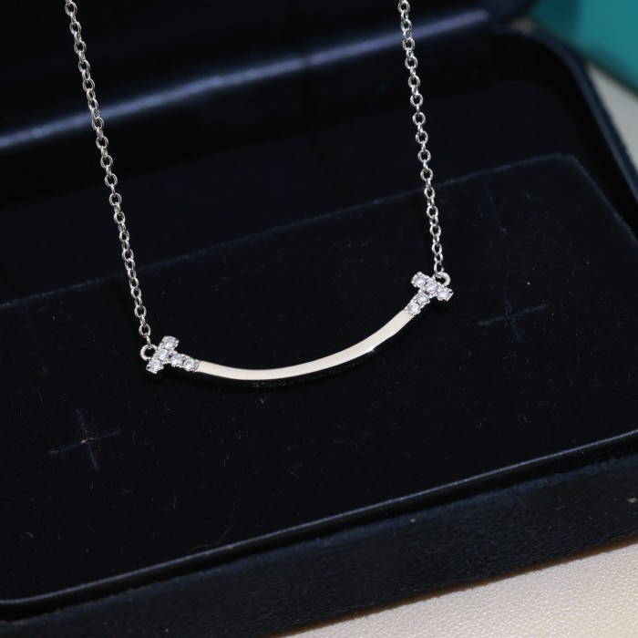 Necklace 05=