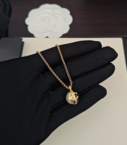 Necklace 04=