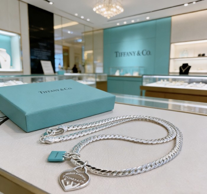Necklace 041=