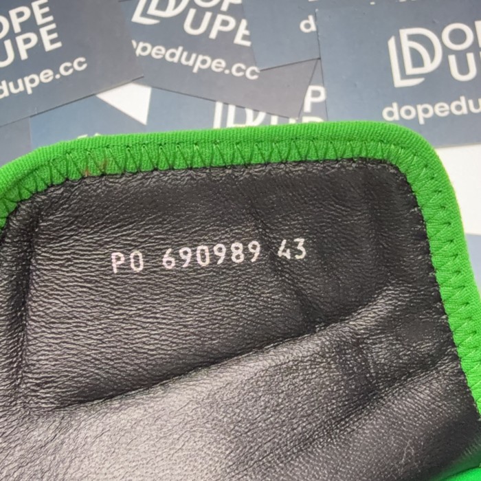 Pool Pillow Comfort Slides (Unisex)35-45