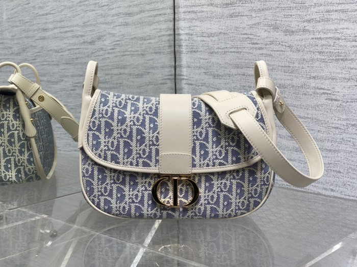 𝐌𝐨𝐧𝐭𝐚𝐢𝐠𝐧𝐞 “25cm”-045=