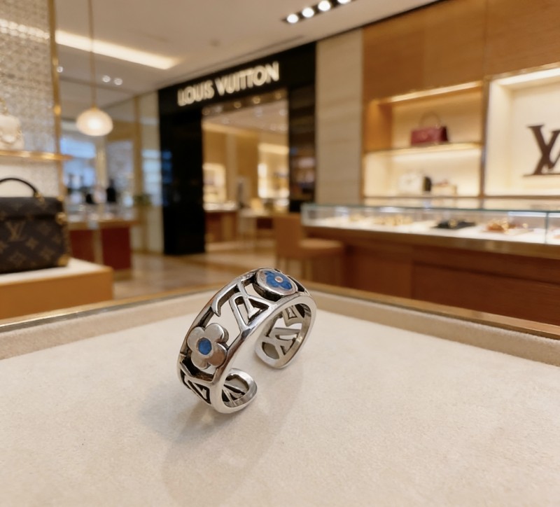 Ring 06=