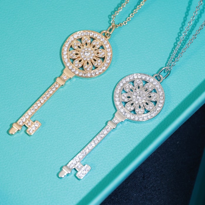 Necklace 07=