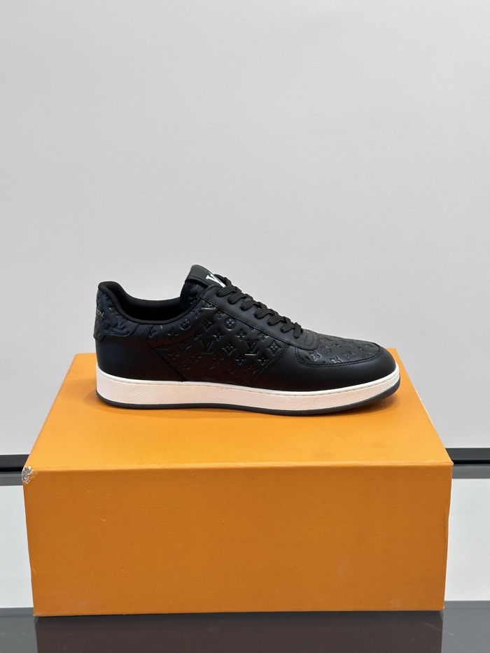 Rivoli Sneaker(Male)38-44 -004=