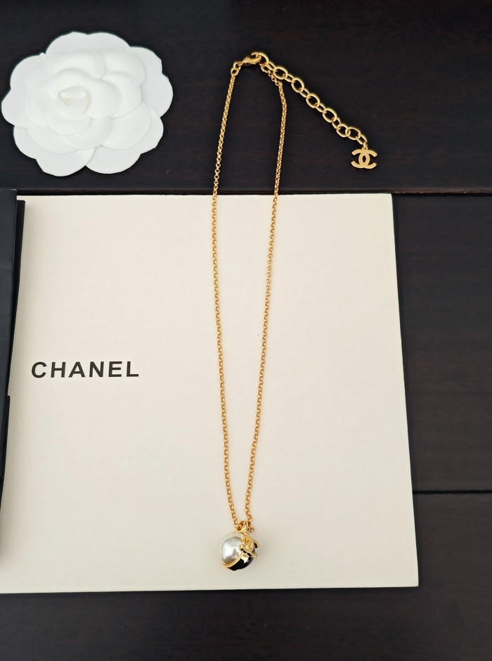 Necklace 04=