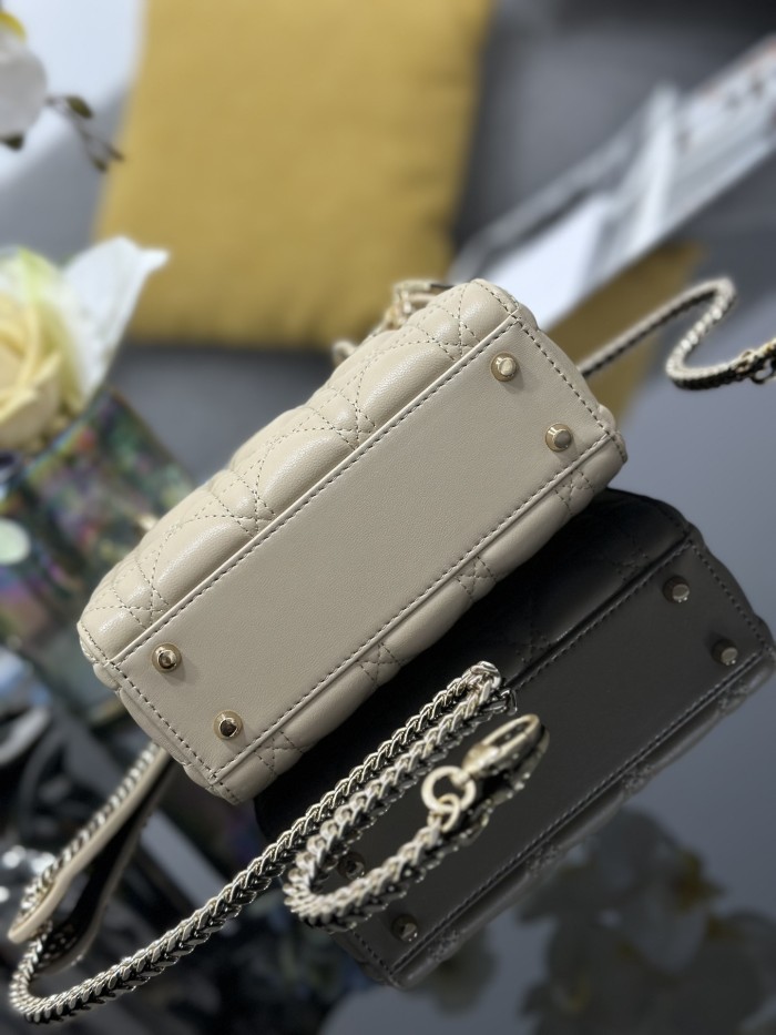 Lady Dior “17 x 15 x 7 cm”-067=