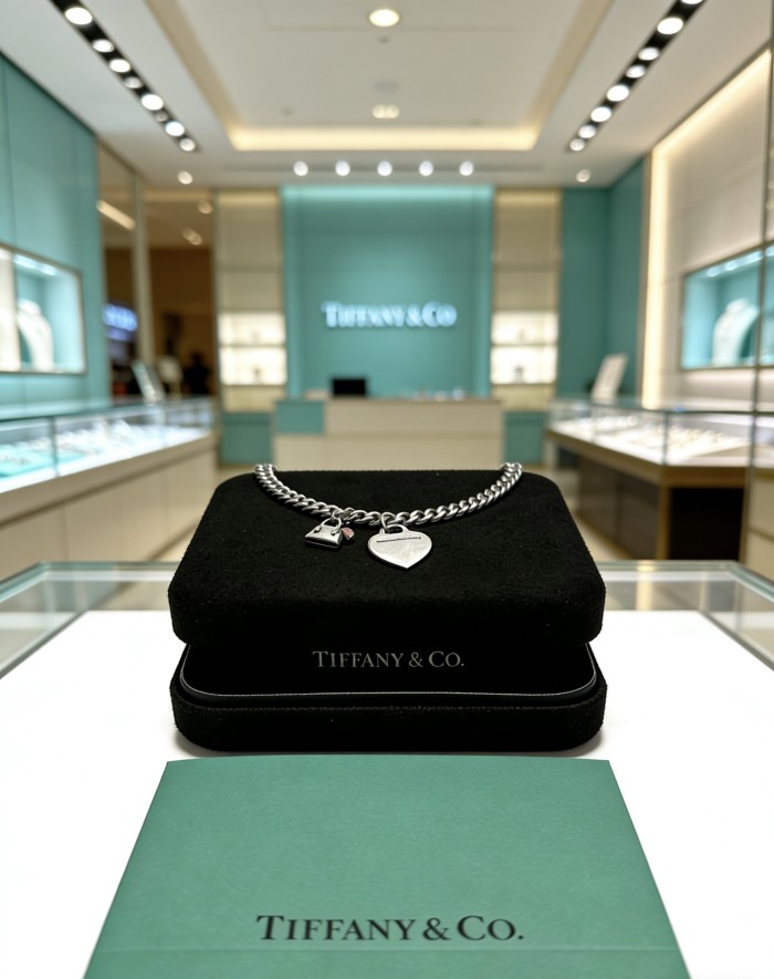 Necklace 031=