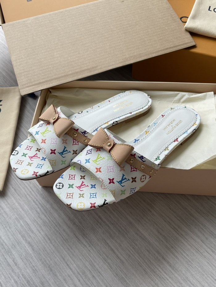 Takashi Murakami Slides (Female)35-41=