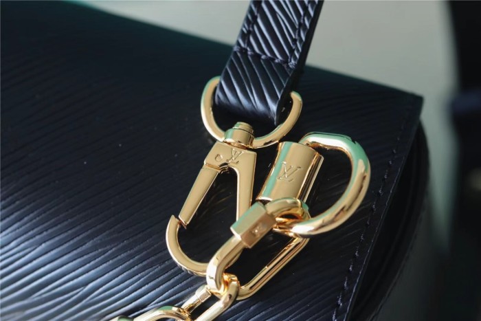 GM Twist Crossbody Bag “23*17*9.5CM” 087