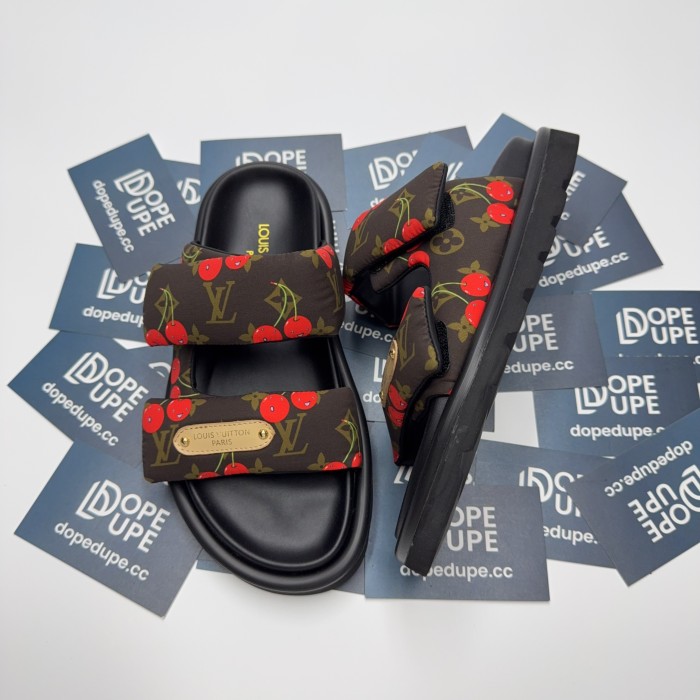 Takashi Murakami Slides (Female)36-41