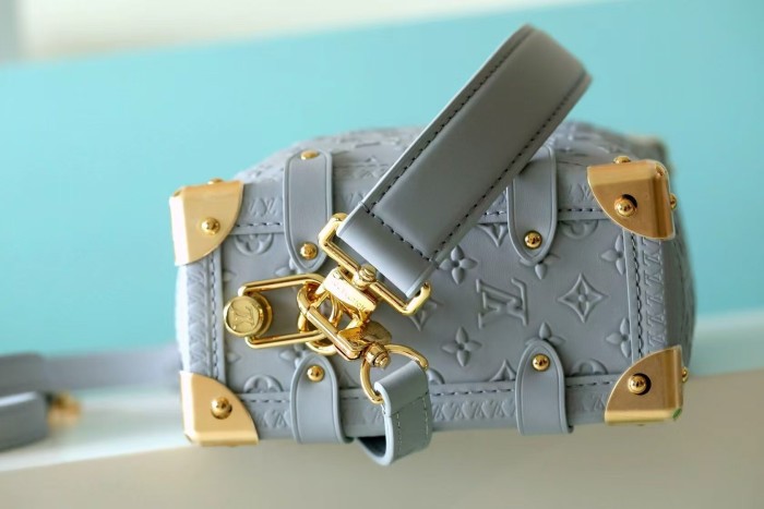 Nicolas Ghesquiere  “21*14*6CM” 087
