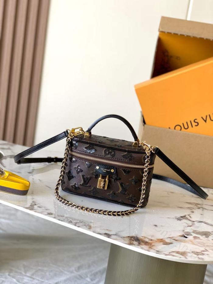 Vanity Chain Pouch “19*11.5*6.5CM” 027