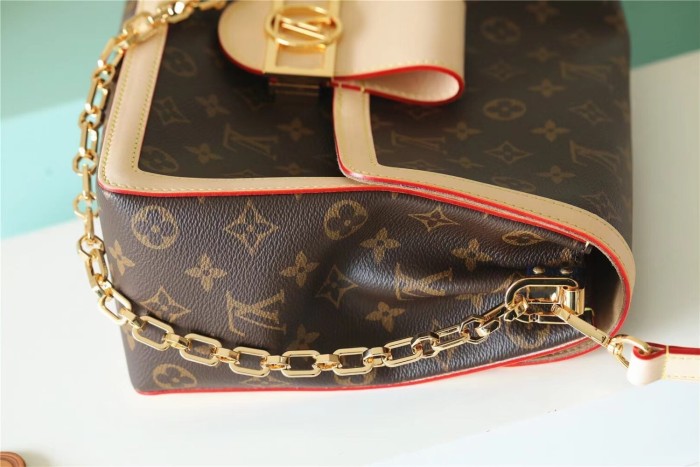 GM Dauphine Soft Crossbody Bag “28*20*11CM” 037