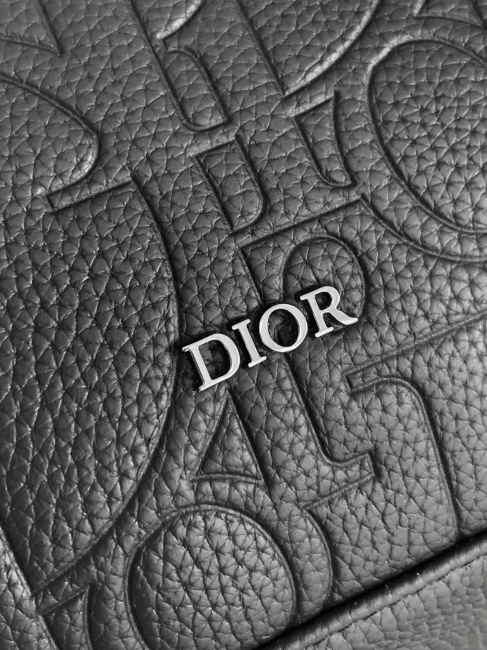 Dior Hit The Road “43 x 43 x 18cm”-057=