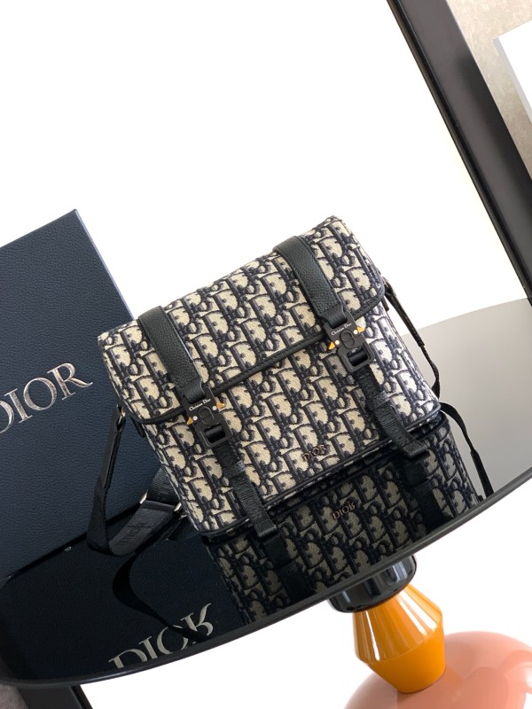 Dior Hit The Road “24 x 18 x 8cm”-045=