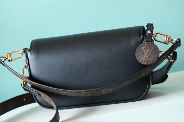 Swing Crossbody Bag “24*15*6CM” 047
