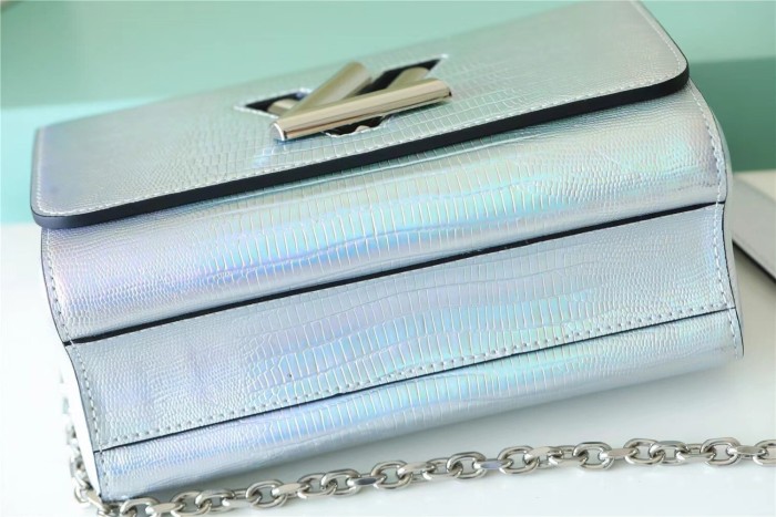 GM Twist Crossbody Bag “23*17*9.5CM” 057