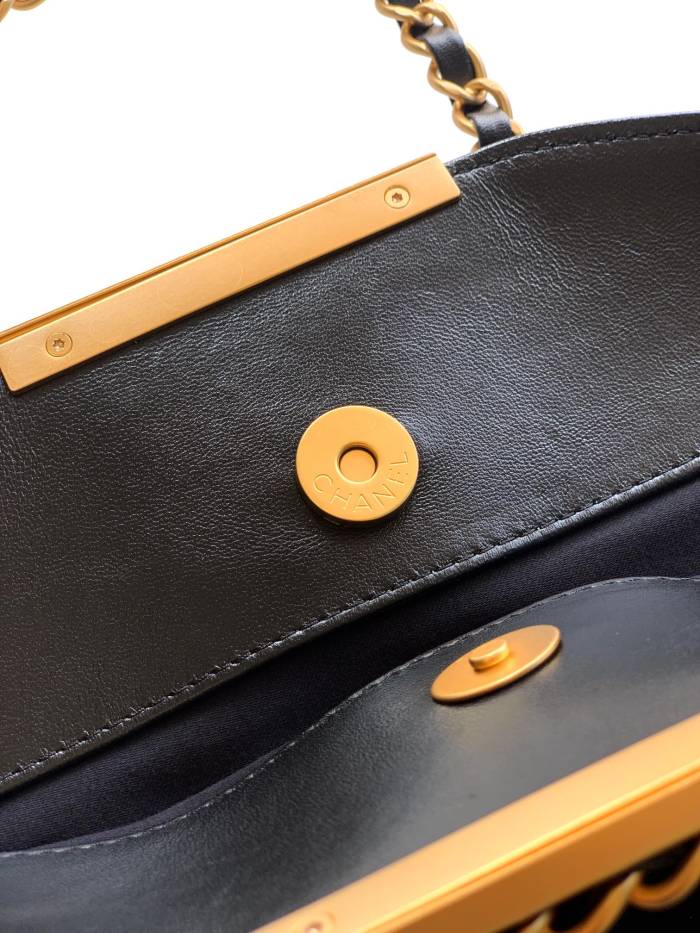 26C Handbag Large “32x22x7cm” -0301 =