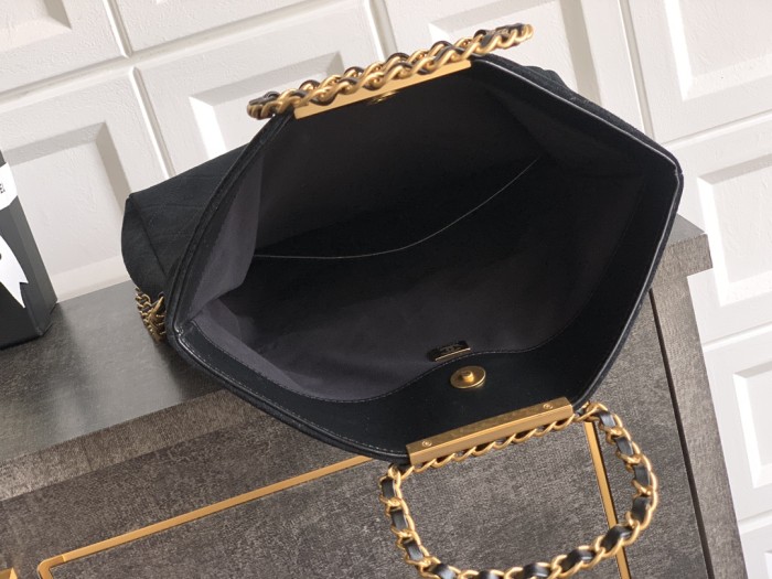 26C Handbag Large “32x22x7cm” -0301 =