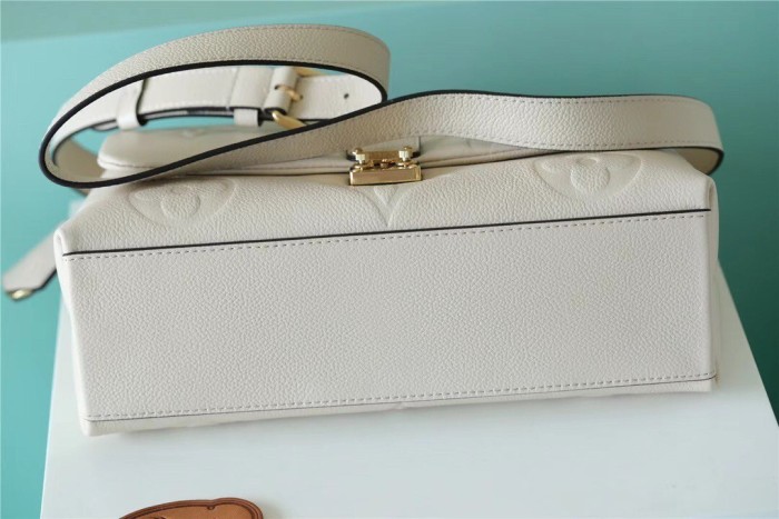 GM Madeleine Shoulder Bag “30*19.5*11CM” 057