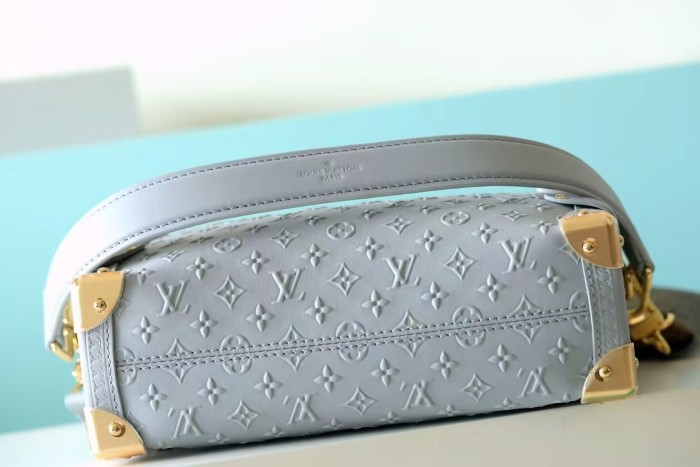 Nicolas Ghesquiere  “21*14*6CM” 087