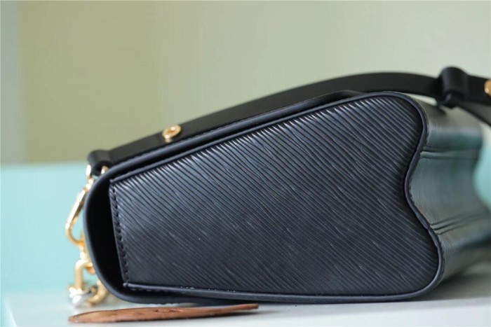 GM Twist Crossbody Bag “23*17*9.5CM” 087