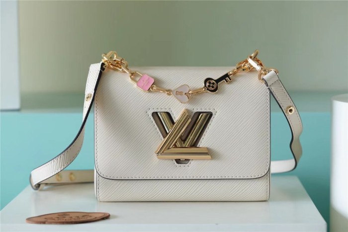 GM Twist Crossbody Bag “23*17*9.5CM” 087