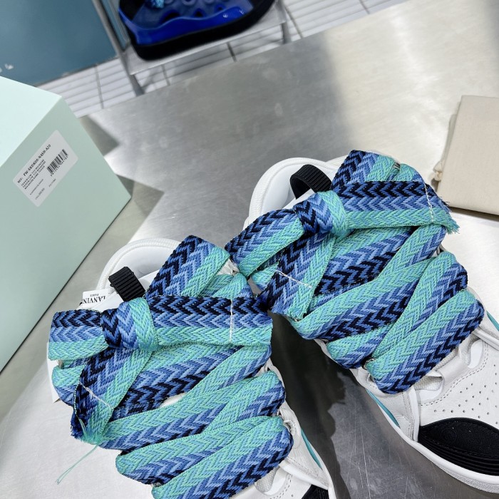 Curb Sneaker(Unisex)35-45=
