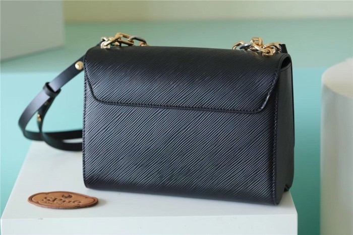 GM Twist Crossbody Bag “23*17*9.5CM” 087