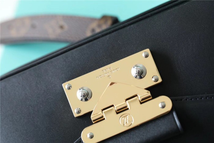 Swing Crossbody Bag “24*15*6CM” 047