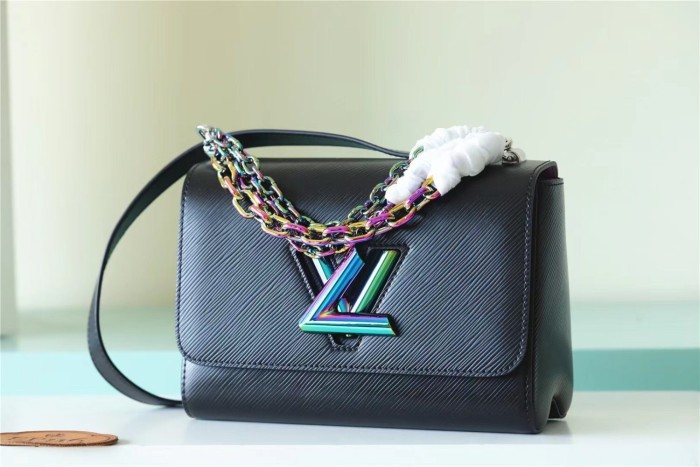GM Twist Crossbody Bag “23*17*9.5CM” 087
