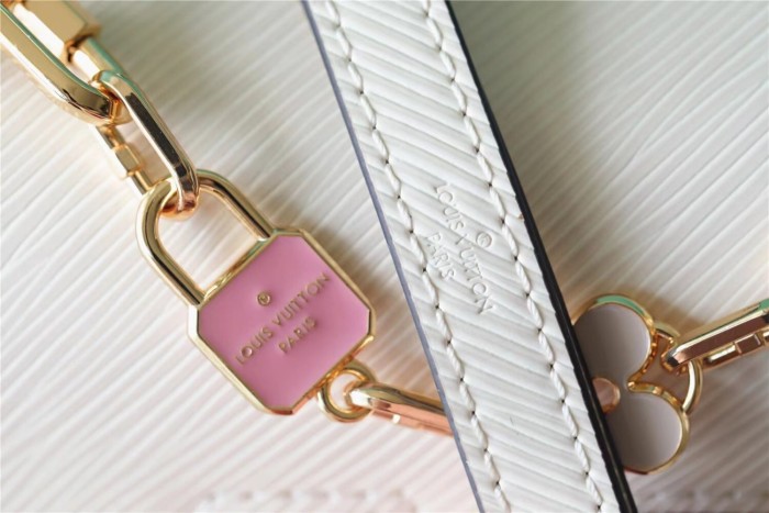 GM Twist Crossbody Bag “23*17*9.5CM” 087