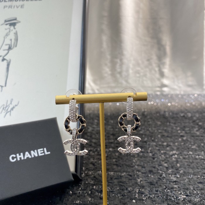Earring 08=