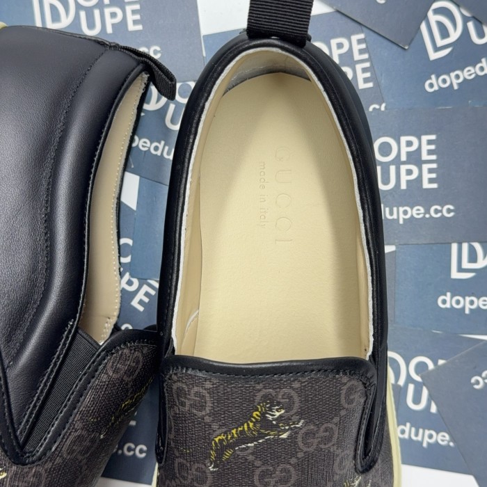 Slip-on Sneakers (Male)38-45