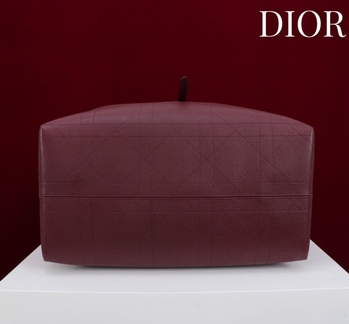 Toujours “37 x 27 x 21cm”-078=