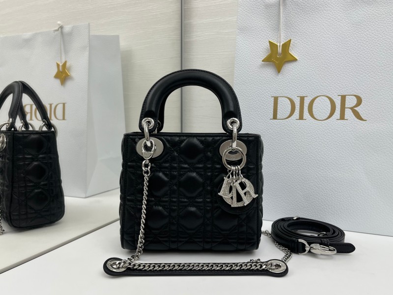 Lady Dior “17 x 15 x 7 cm”-067=