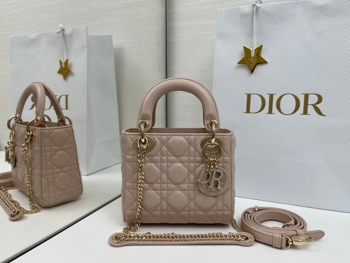 Lady Dior “17 x 15 x 7 cm”-067=