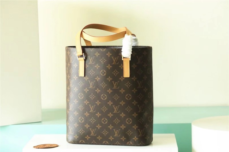 GM Vivian Tote “32*30*11CM” 026