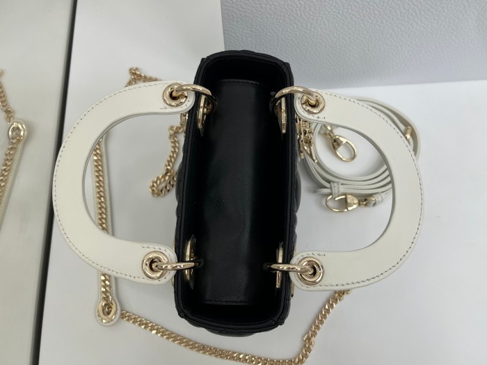 Lady Dior “17 x 15 x 7 cm”-067=