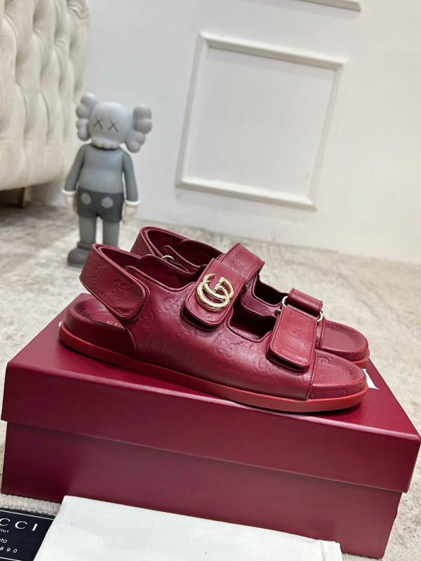 GG Slides (Female)35-40=